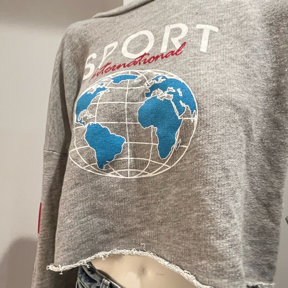 Urban Outfitters Long Sleeve - Picture 3 of 6